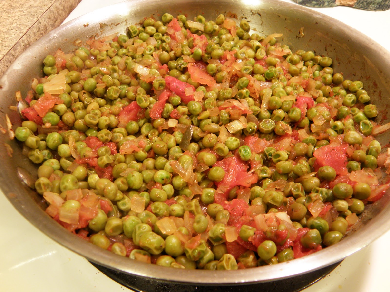 Perfectly Normal Chaos Green Peas in Tomato Sauce 2 Points