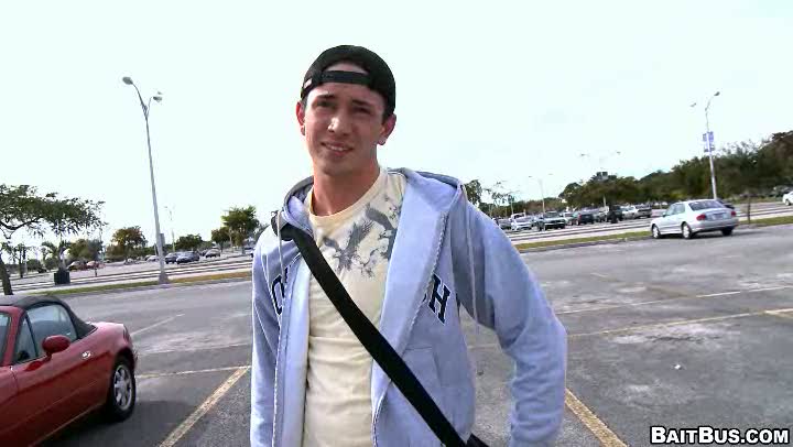 [vlcsnap-2010-02-11-20h30m09s69.jpg]