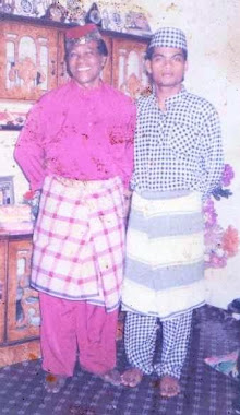udin  bersama arwah abah pada raya 1991