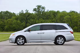 Com: 2011 Honda Odyssey