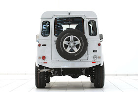Land Rover Defender 90 Yacht