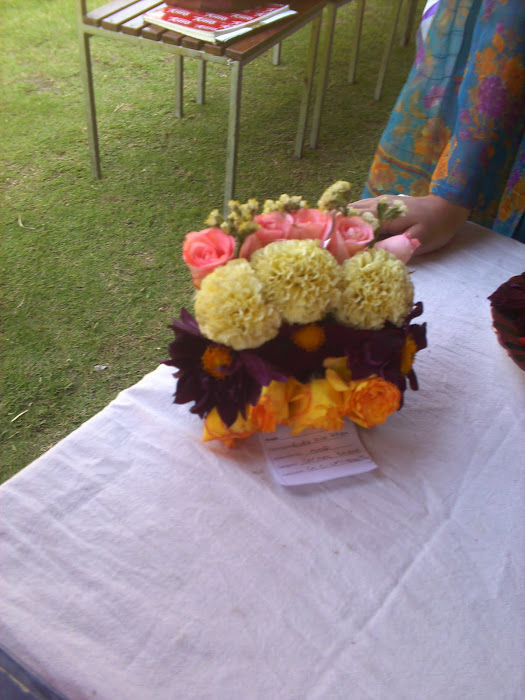 corner table