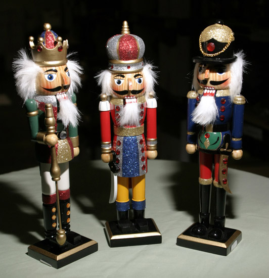 NUTCRACKERS, THEIR HISTORY AND TRADITIONS!