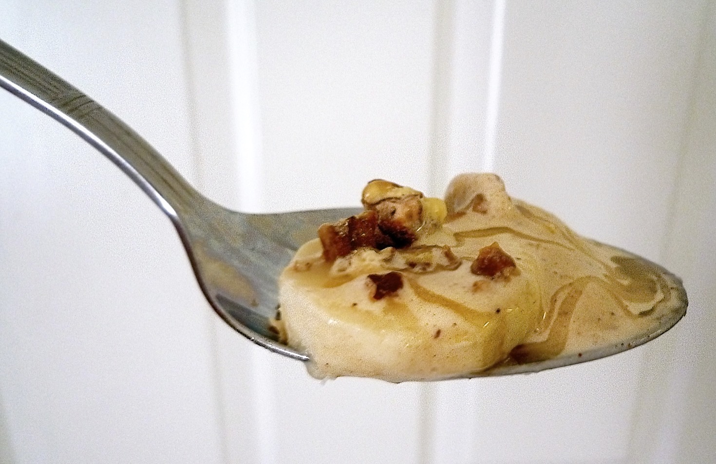 Cinnamon Gelato + Bananas + Caramel = Bananas Foster Sundae Cafe Delites