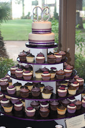 cake cupcakes bed monkeys