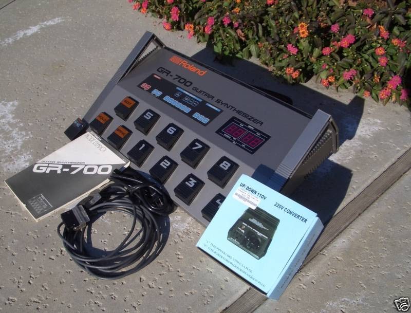 MATRIXSYNTH Roland GR700 Guitar Synthesizer