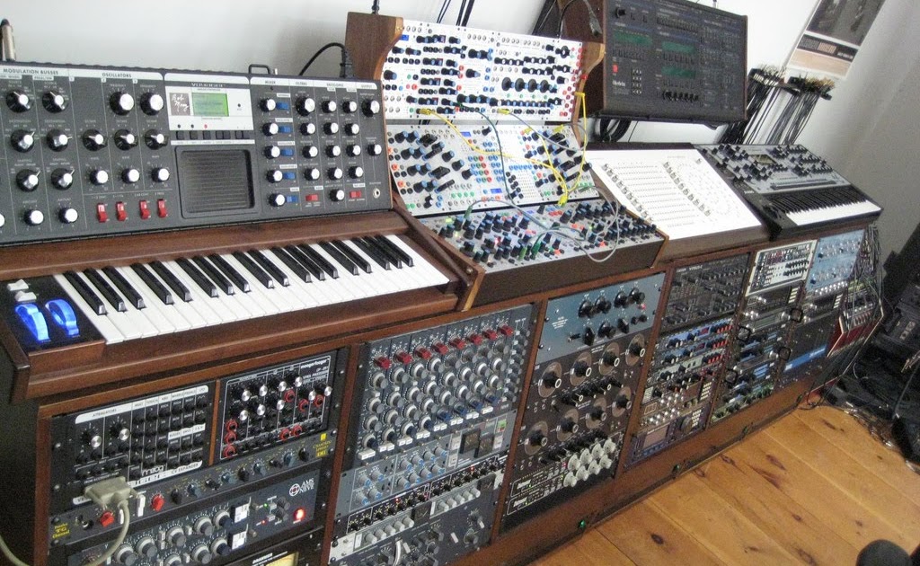 Студийный синтезатор. Apparatus studio, cloud 37. Synth studio. Synth studio. Pittsburgh modular lifeforms sv-1.