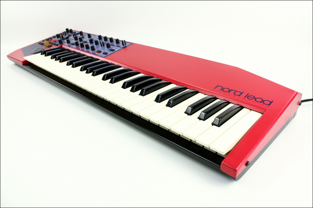Clavia Nord Lead 1 Virtual Analog Synthesizer Clavia Nord Lead 1 Virtual Analog Synthesizer