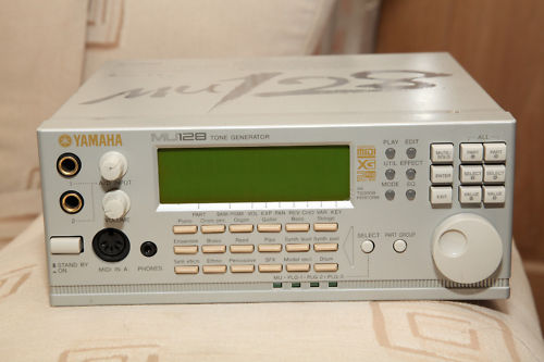 MATRIXSYNTH: Yamaha WX5 Wind Synth & Yamaha MU128 Module
