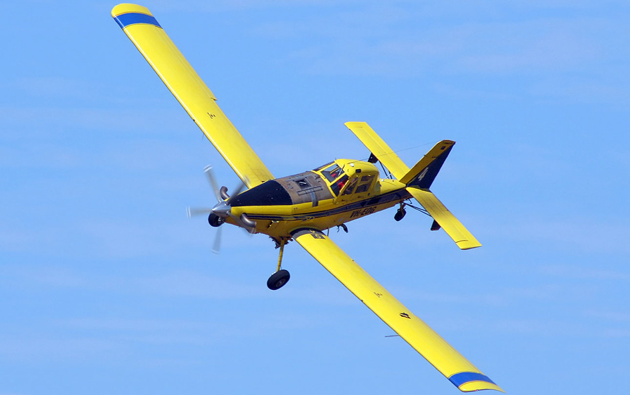nhungdoicanh Air Tractor AT802