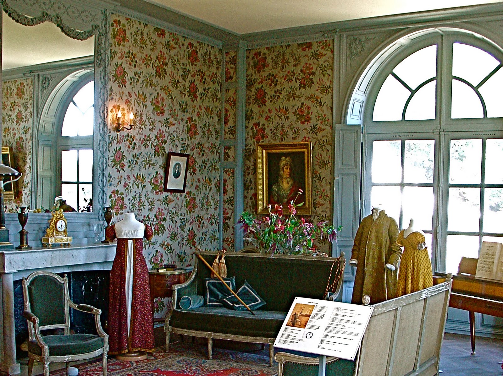 Passage Paradis Le Musee de la Toile de Jouy, JouyenJosas