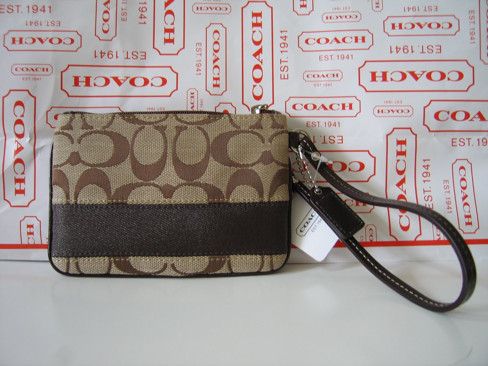 Coach purses Signature Strap Wristlet F42618