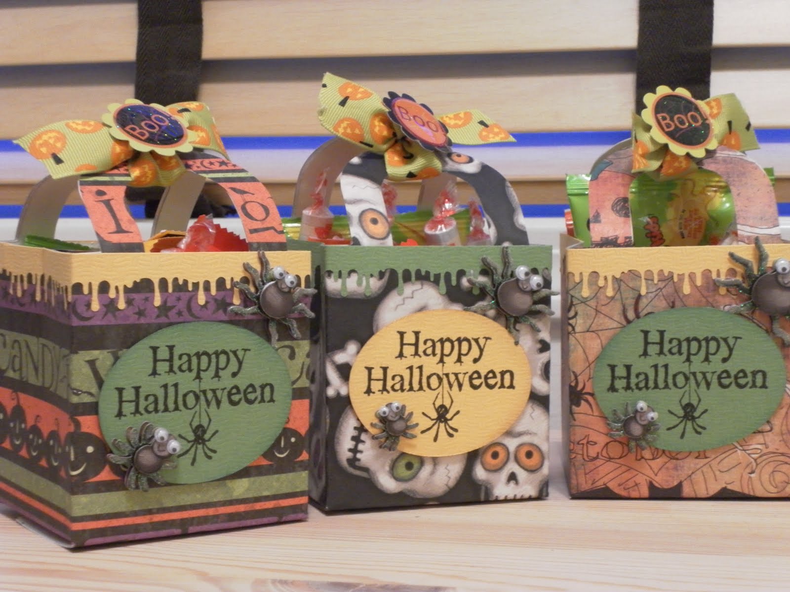 christys_scrappin Trick or Treat? Halloween Candy Boxes!