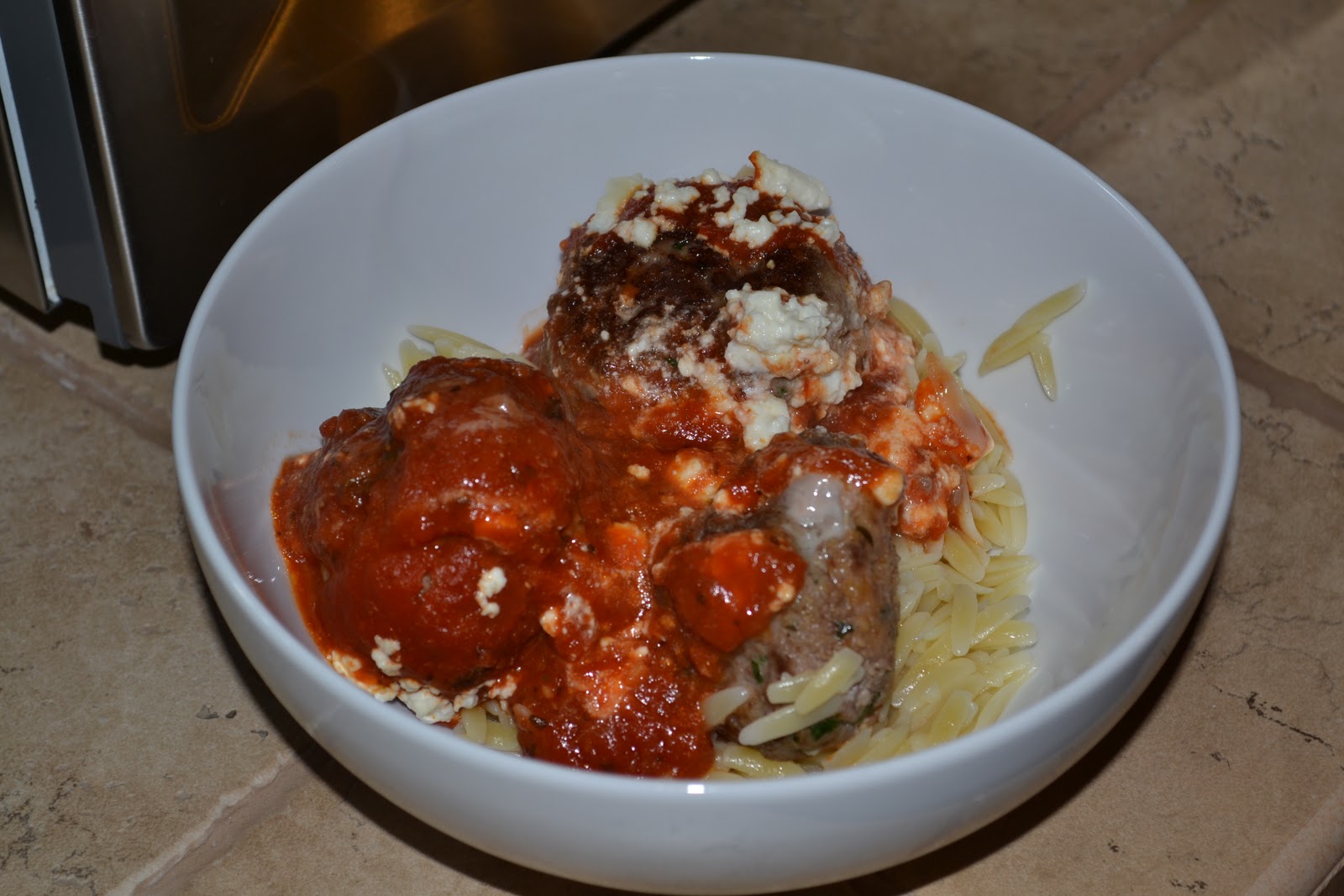 Cinnamon and Orange Greek Pasta with Meatballs