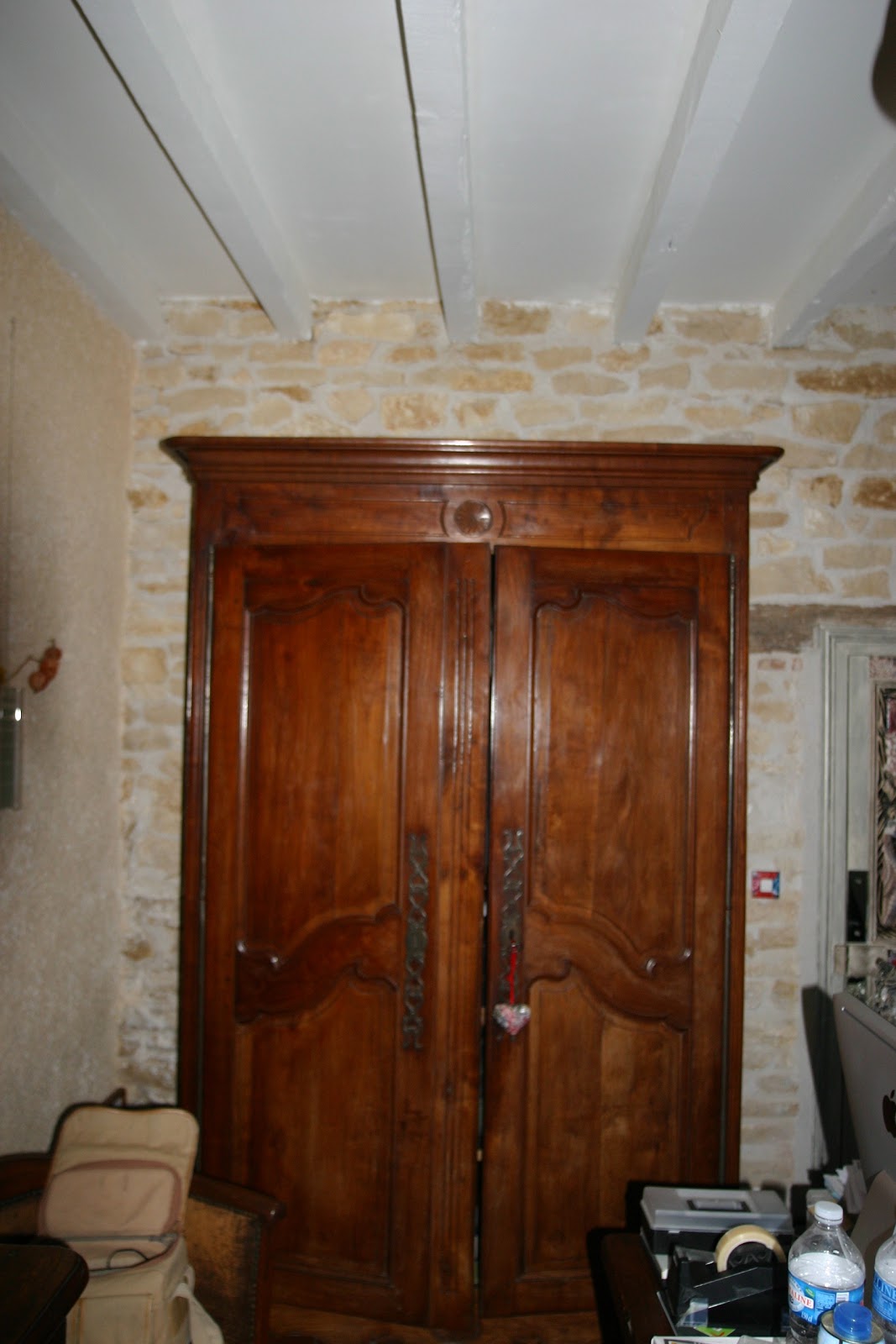 BROCANTE D'HIER ET D'AUJOURD'HUI armoire normande