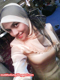 manis_tudung.jpg