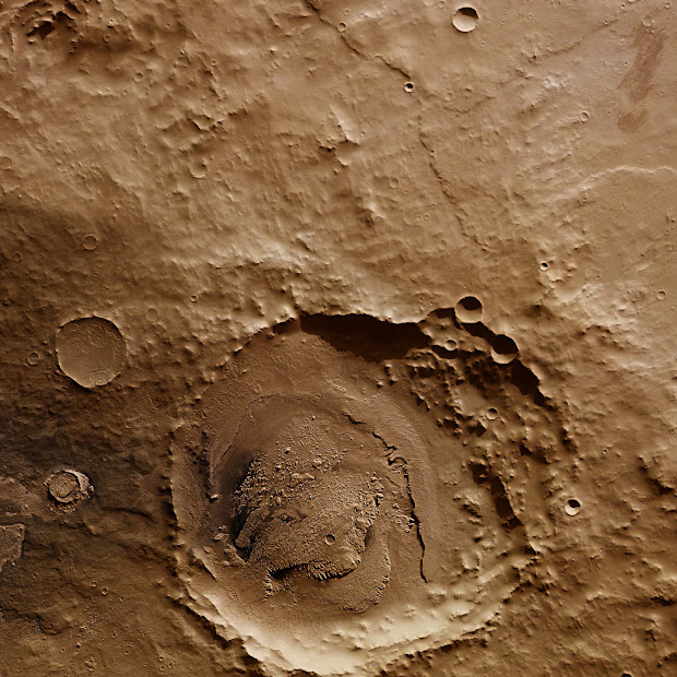 Mars Express: wind and water have shaped Schiaparelli on Mars!