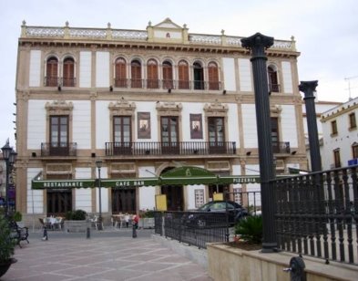 [circuloartistas.jpg]