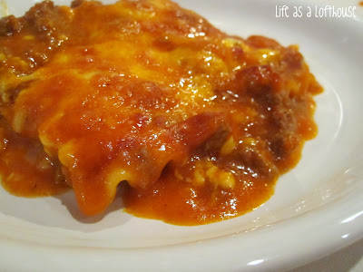 Southwest Lasagna is a cheesy lasagna filled with beef, tomato and taco seasonings. Life-in-the-Lofthouse.com