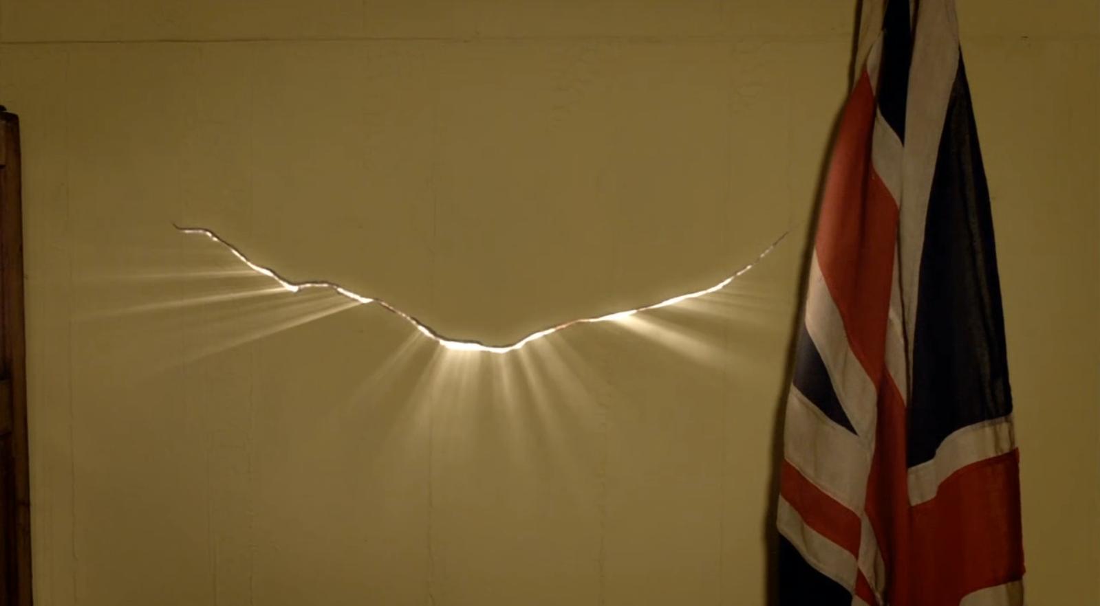 The Inside Trekker Doctor Who The Crack in the Wall Arc Revealed!