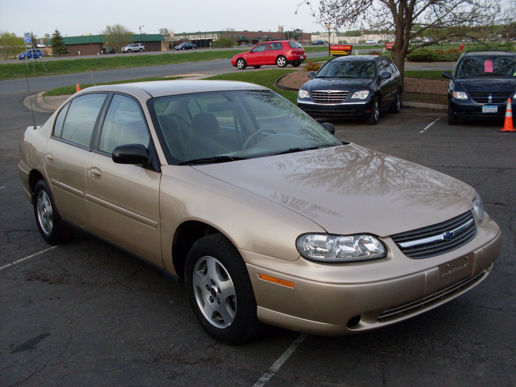 Ride Auto: 2005 Chevrolet Malibu Classic LS