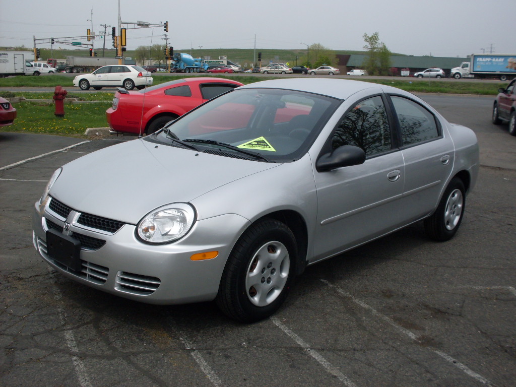 Ride Auto: 2005 Dodge Neon SXT