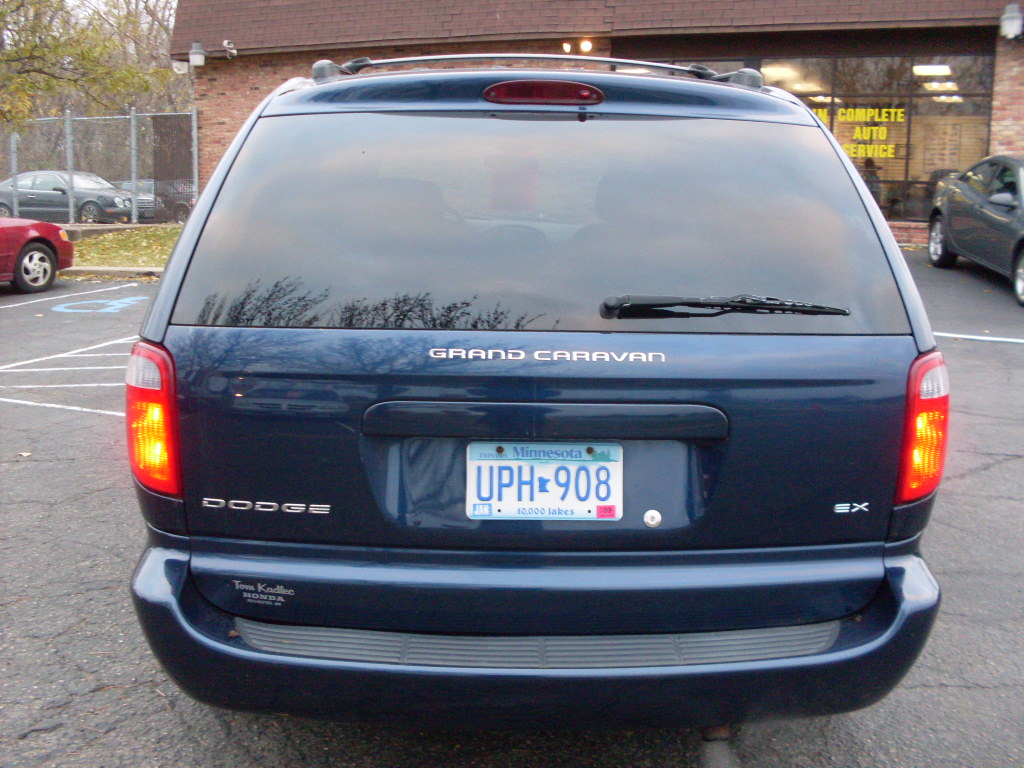 Ride Auto: 2002 Dodge Grand Caravan