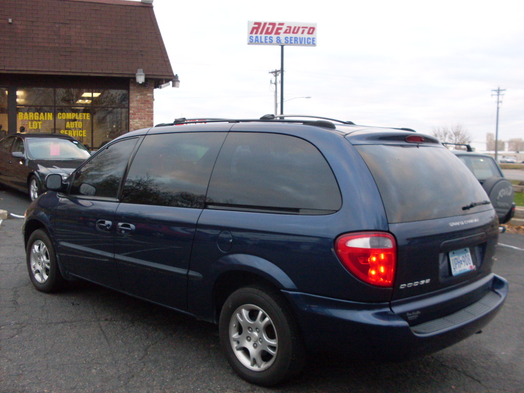 Ride Auto: 2002 Dodge Grand Caravan