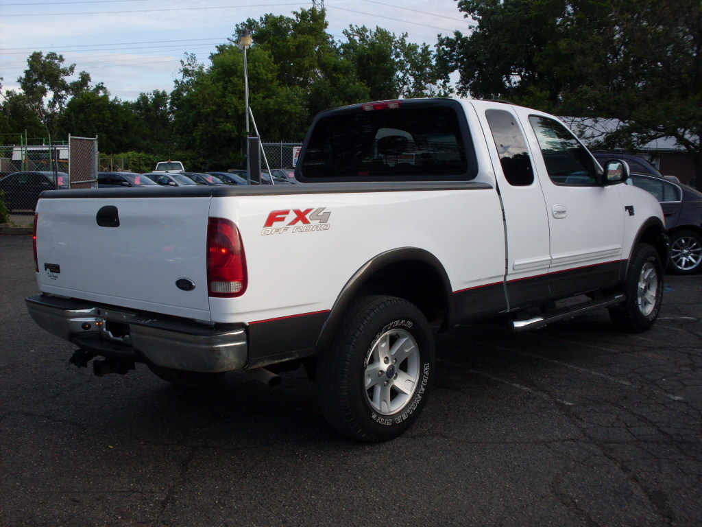 Ride Auto: Used 2002 Ford F150 XLT
