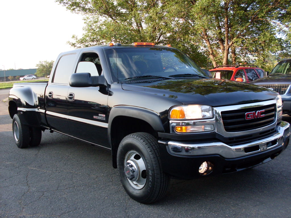 Ride Auto: 2003 GMC SIERRA 3500, Crew Cab, 4x4, 6.6