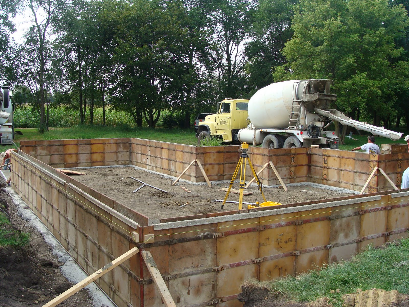 Team Bailey Pouring the foundation walls!