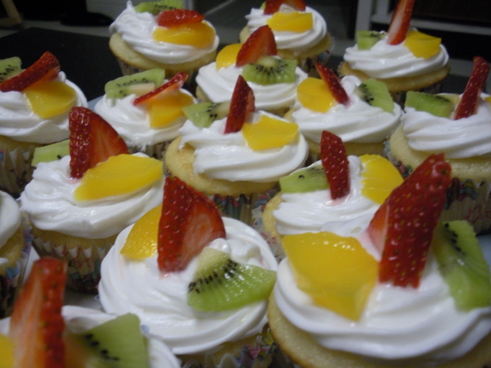 Cup/Cakes Mini Fruit Cakes
