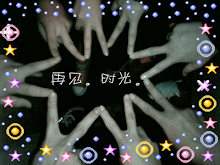 ♥show our V finger