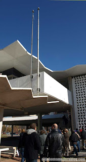 The endangered Tulsa National Bank autobank building.