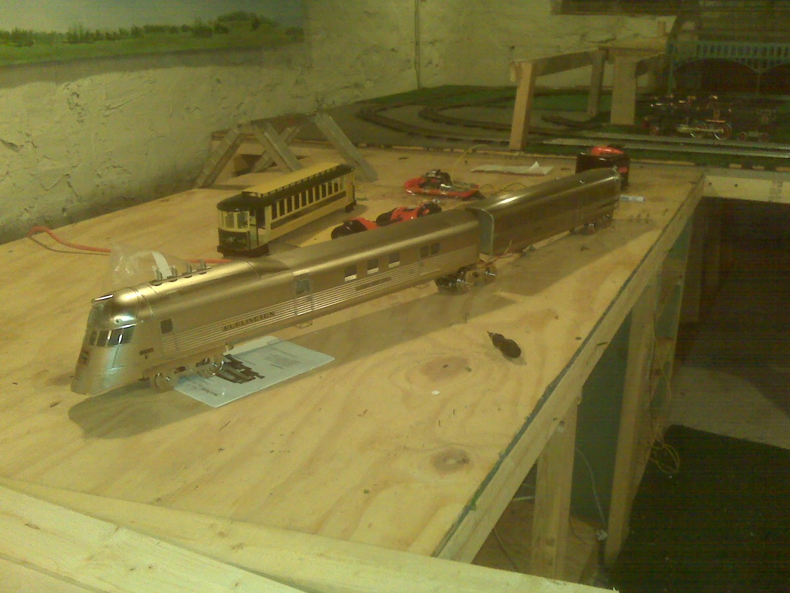 STANDARD GAUGE TRAINS Standard Gauge Zephyr