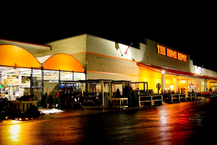 [08Dec01_Tree_9.jpg]