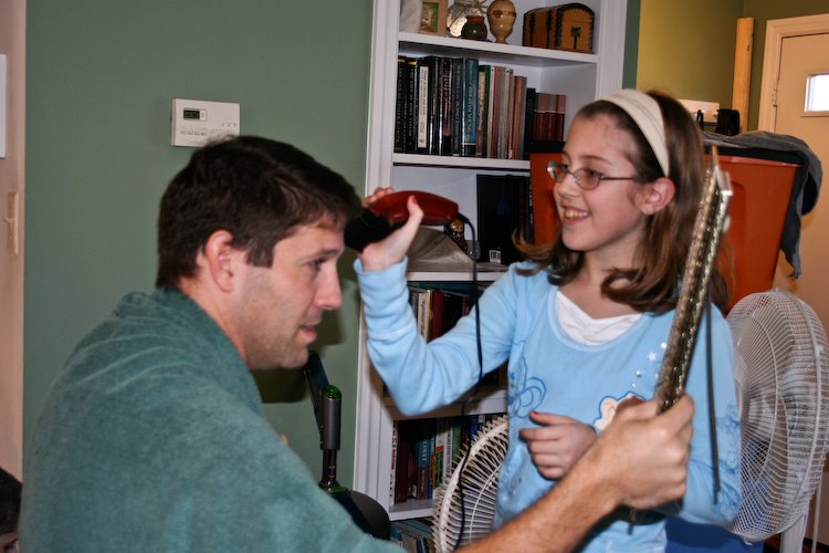 [08Jan01_haircut_1.jpg]