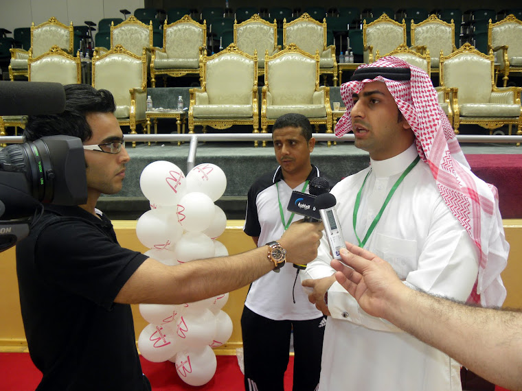 رئيس اللجنة المنظمة ملازم اول عمر الاكلبي يدلي بحديث للقناة الرياضية