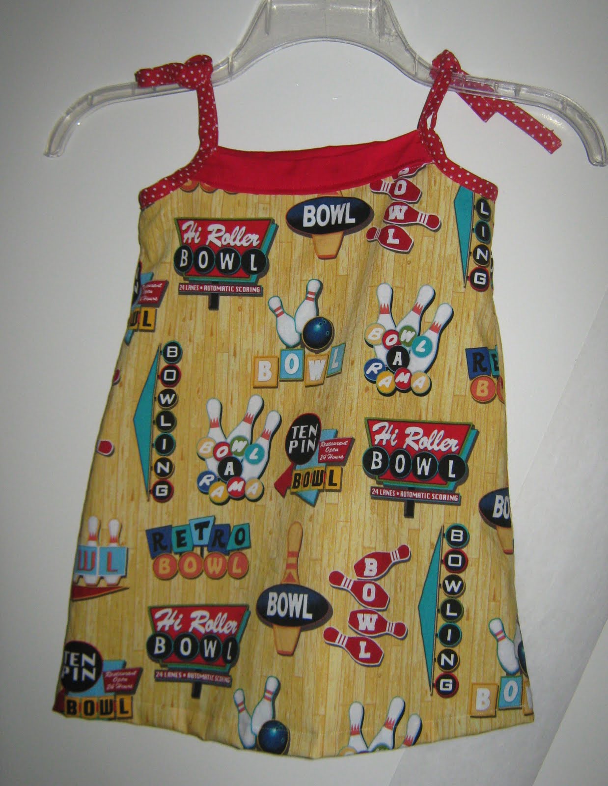 Delilah's Momma Work, Play, Eat! Bowling Dress, Popover Tutorial