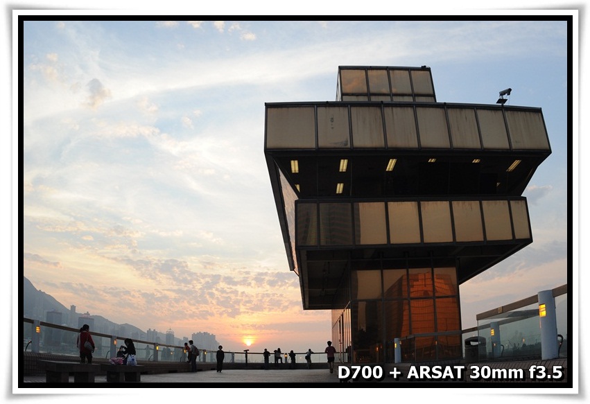 [Sunset_ChinaHongKongCity_02.JPG]