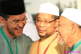 TN.HJ MISBAHUL MUNIR MASDUKI-YDP PAS KAW BAGAN DATOH PERAK(2009-2011).