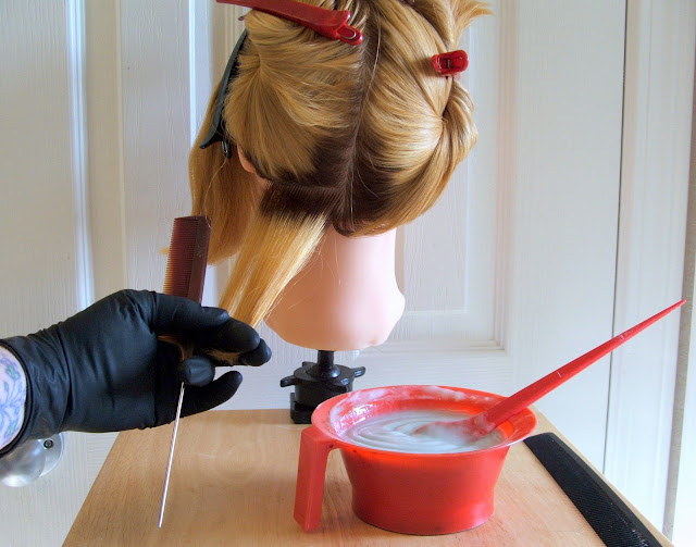 How to Apply the Oil Bleach Kit.....A Bleach Retouch DEMO Part 1