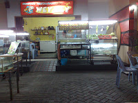 Seafood restaurant in Hotel Wiko's food court area