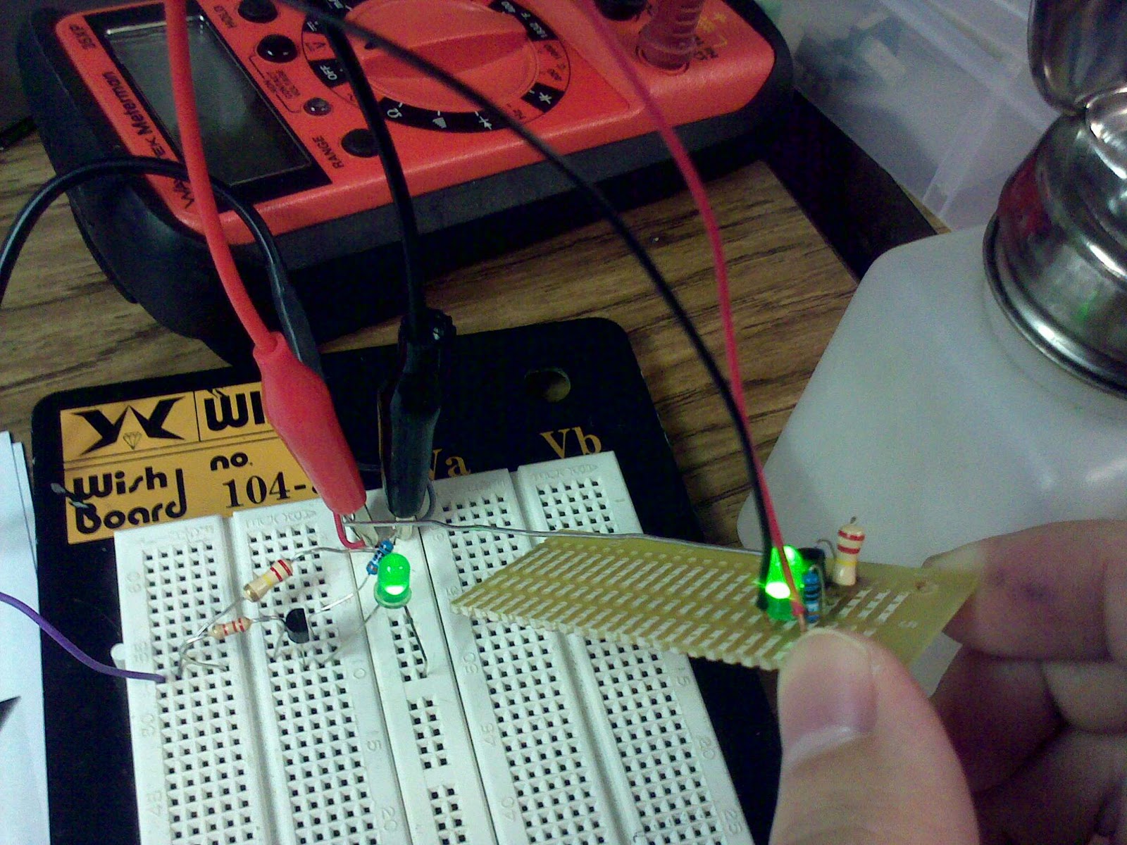 Electronics 10 E. Molina Transistor, and logic probe