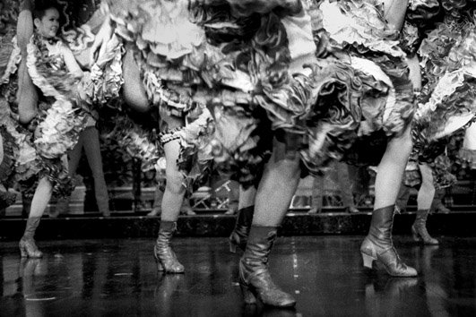 [Ruffles+and+boots+The+Can+Can+Moulin+Rouge.jpg]