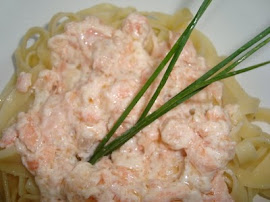 TAGLIATELLI COM SALMÃO