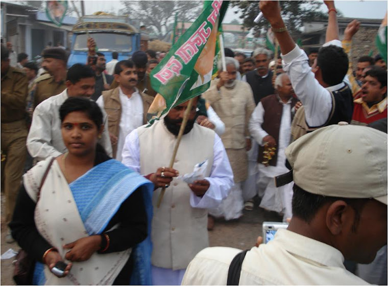 केसरिया पदयात्रा