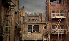 32.-REAR WINDOW (1954) by Alfred Hitchcock