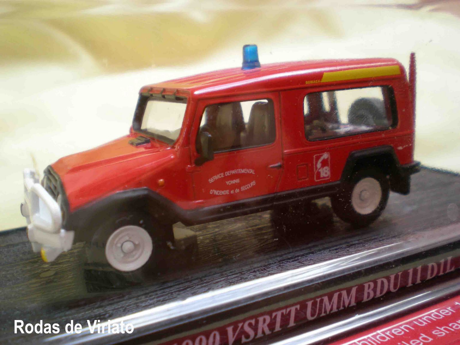 [umm+miniatura+del+monte+lado.jpg]
