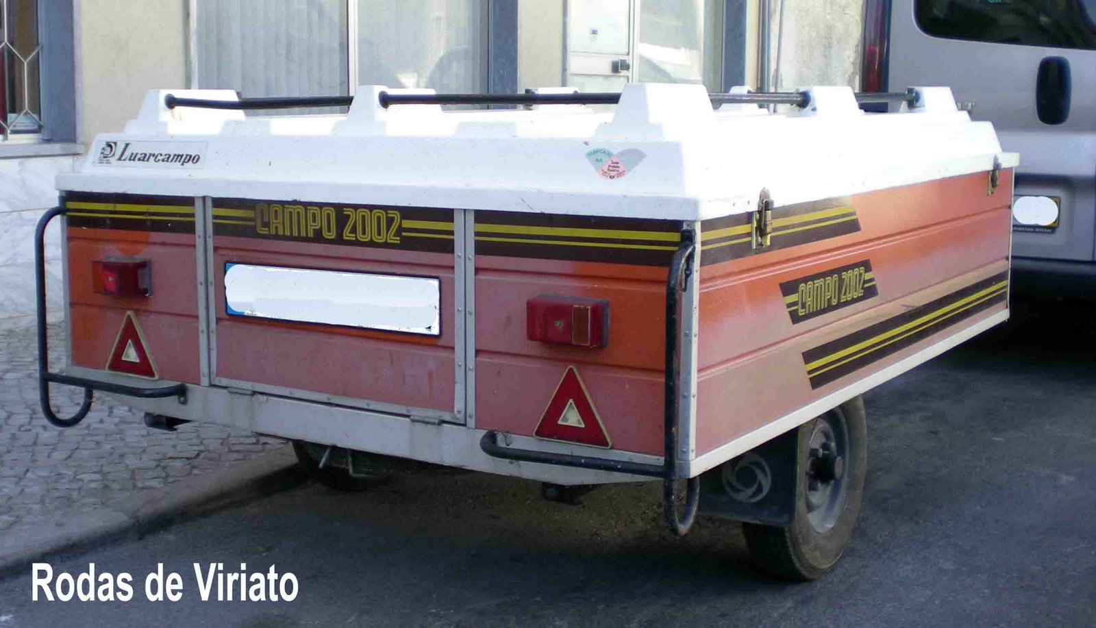 [luarcampo+campo+2002.jpg]